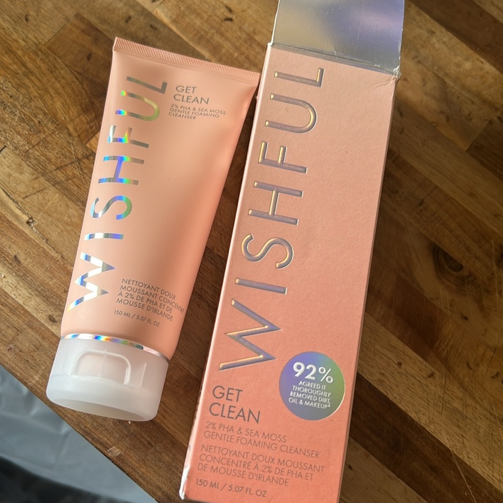 ⚡️💕Huda Beauty Wishful Get Clean Foaming Cleanser - Picture 2 of 10